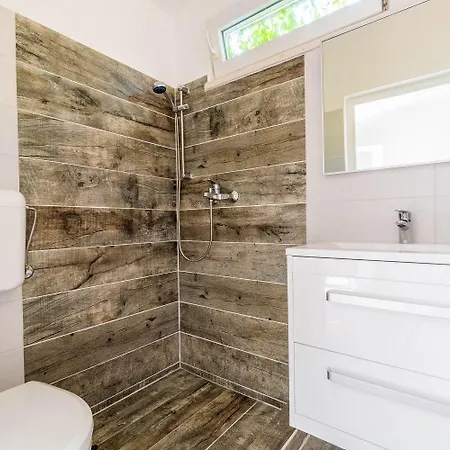 Будинок відпочинку Mit Salzwasserpool, Billard, Tischtennis Und In Strandnaehe *