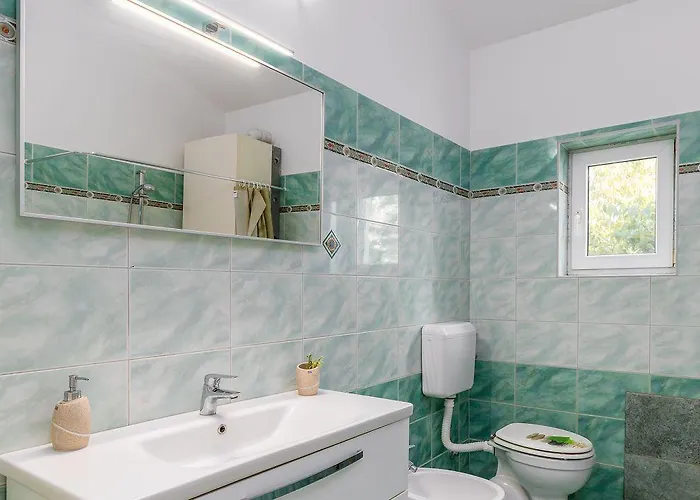 Holiday home Mit Salzwasserpool, Billard, Tischtennis Und In Strandnaehe